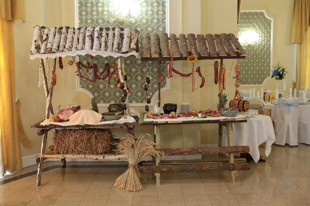 Hotel Garden Boleslawiec  Εξωτερικό φωτογραφία