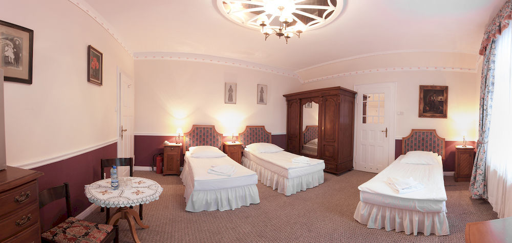 Hotel Garden Boleslawiec  Εξωτερικό φωτογραφία