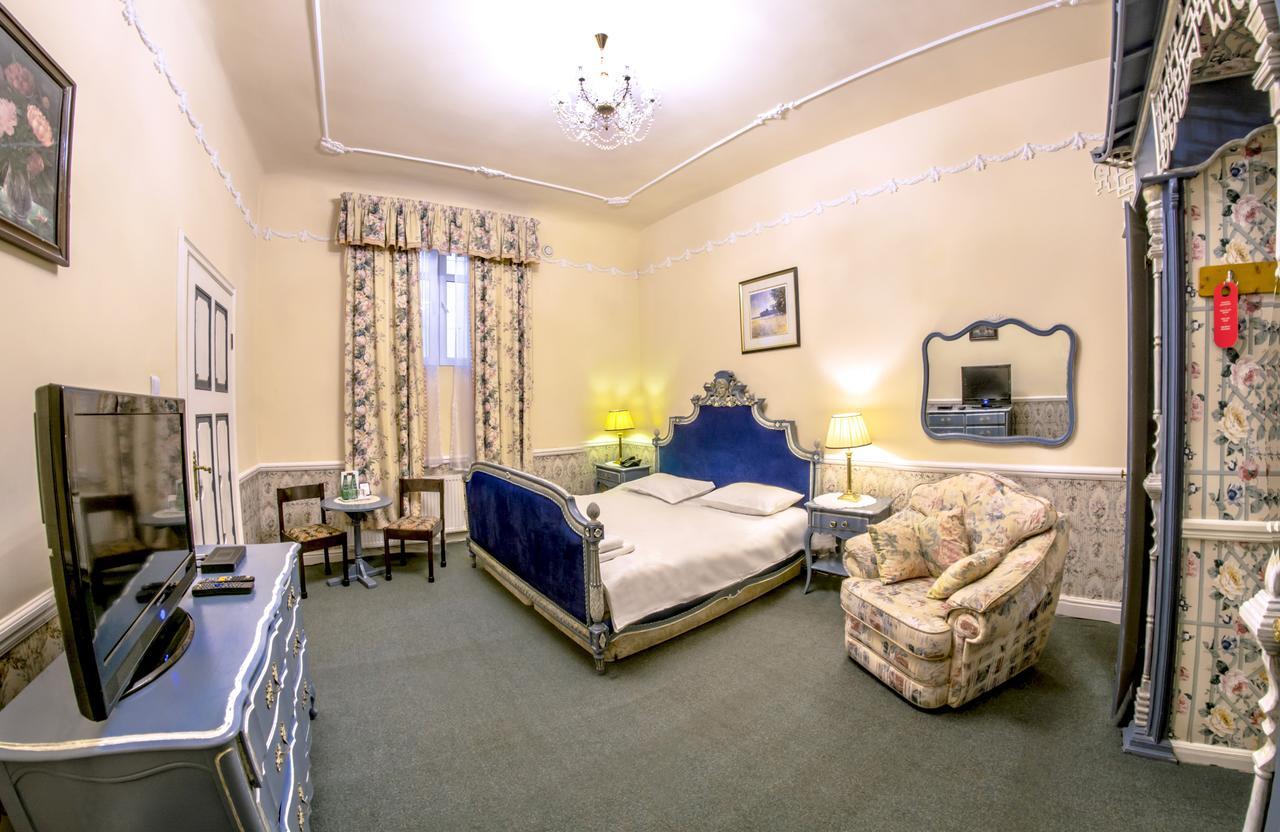 Hotel Garden Boleslawiec  Εξωτερικό φωτογραφία