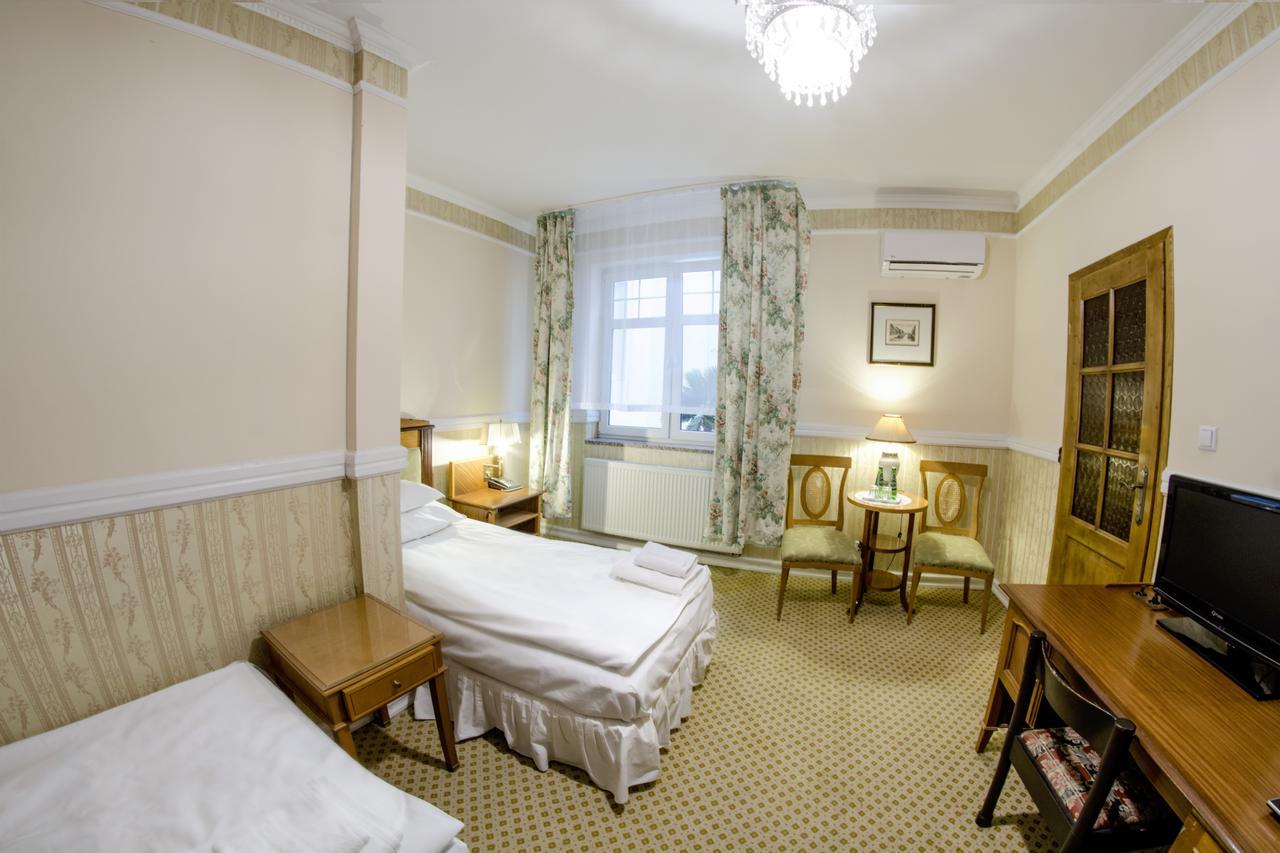 Hotel Garden Boleslawiec  Εξωτερικό φωτογραφία
