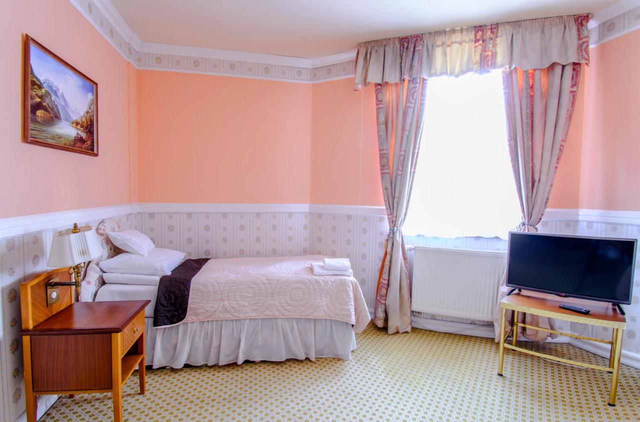 Hotel Garden Boleslawiec  Εξωτερικό φωτογραφία