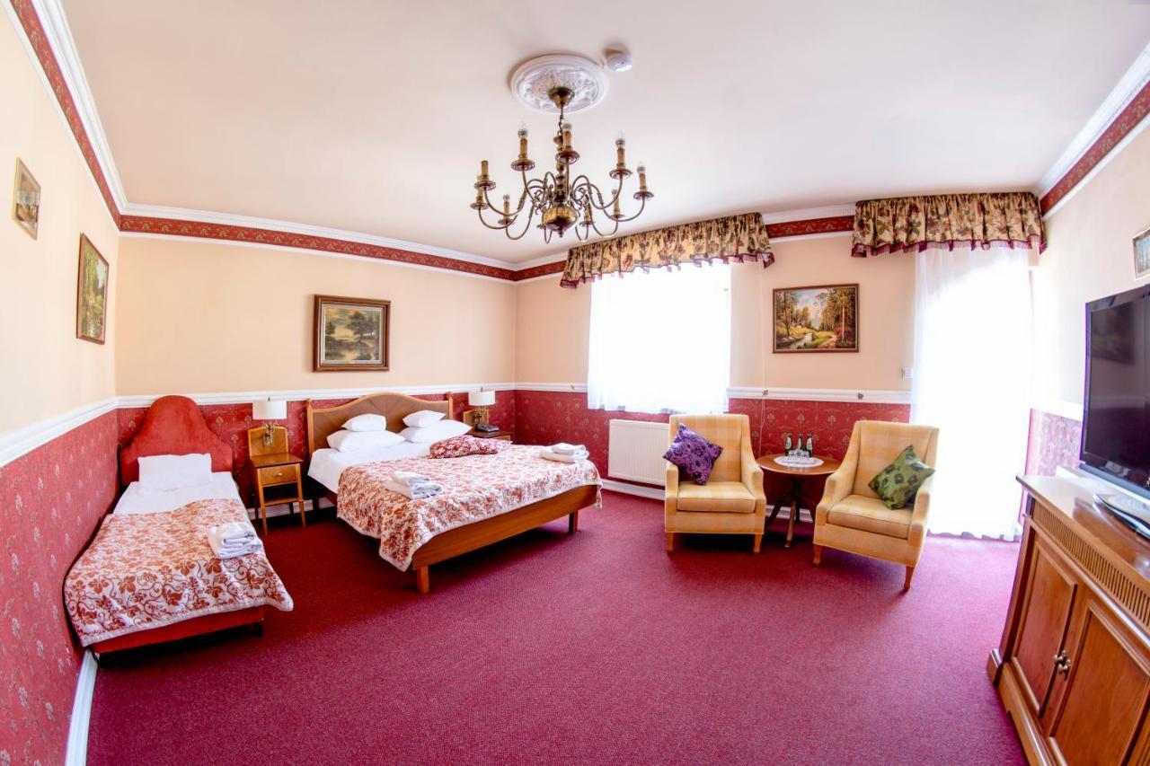 Hotel Garden Boleslawiec  Εξωτερικό φωτογραφία