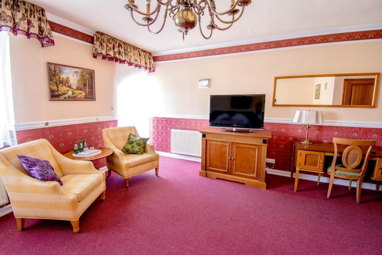 Hotel Garden Boleslawiec  Εξωτερικό φωτογραφία