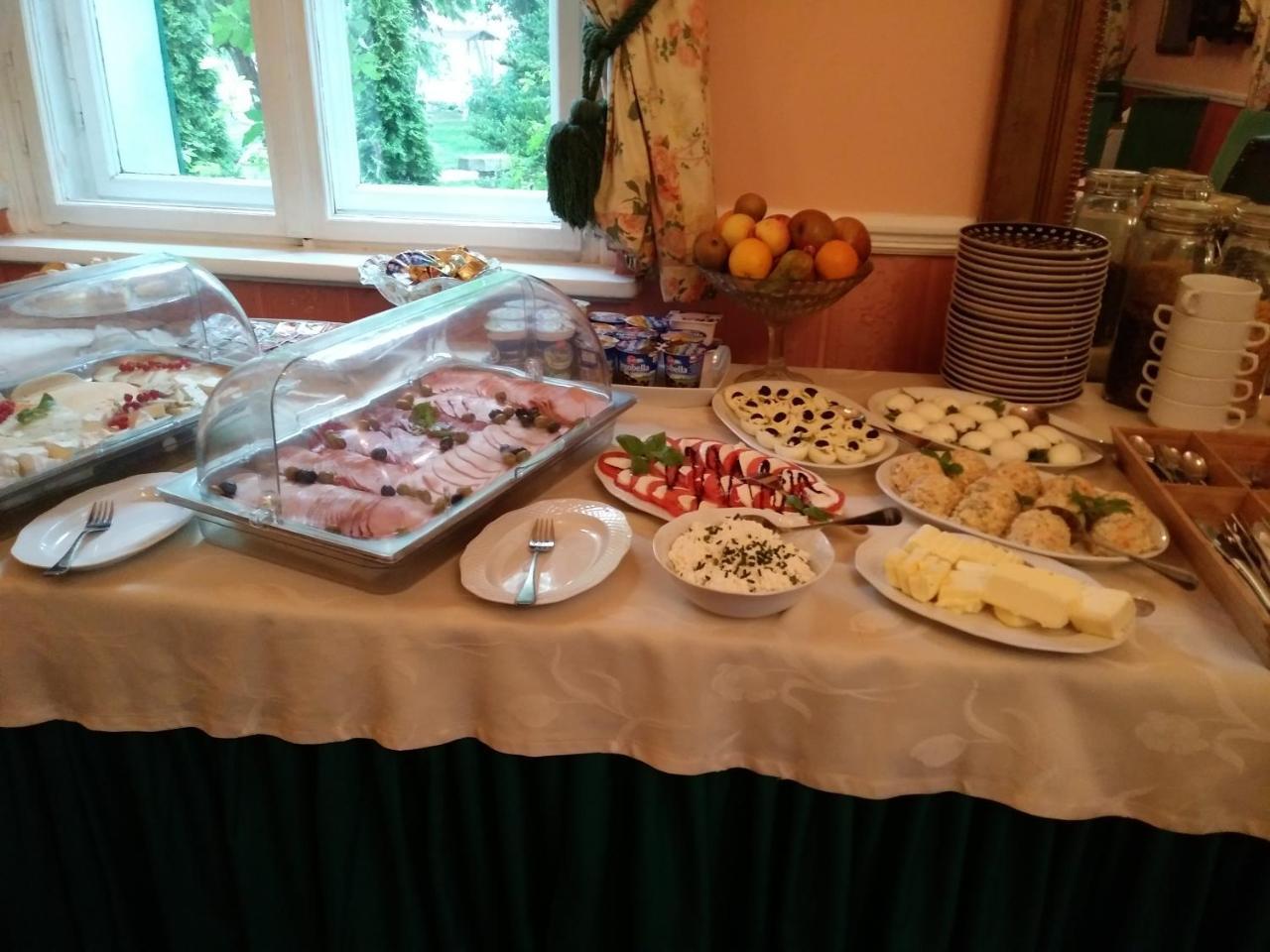 Hotel Garden Boleslawiec  Εξωτερικό φωτογραφία